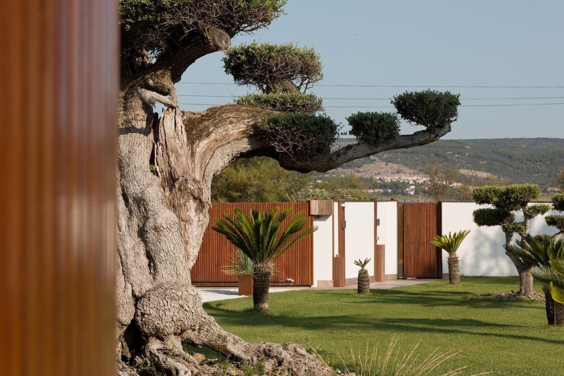 luxury house 9 Rooms for sale on FRONTIGNAN (34110)