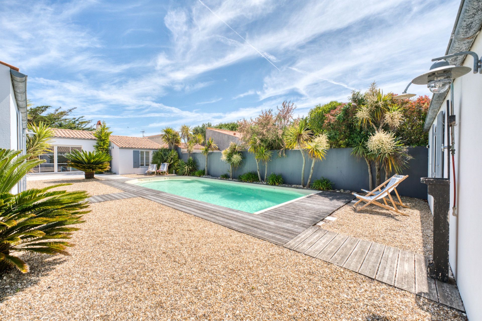 luxury villa 8 Rooms for sale on LA BREE LES BAINS (17840)