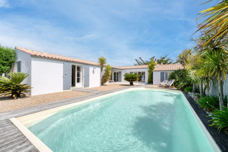 villa de luxe 8 Pièces en vente sur LA BREE LES BAINS (17840)