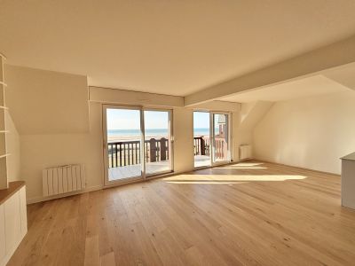 Sale Luxury apartment Benerville-sur-Mer 5 Rooms 114 m²