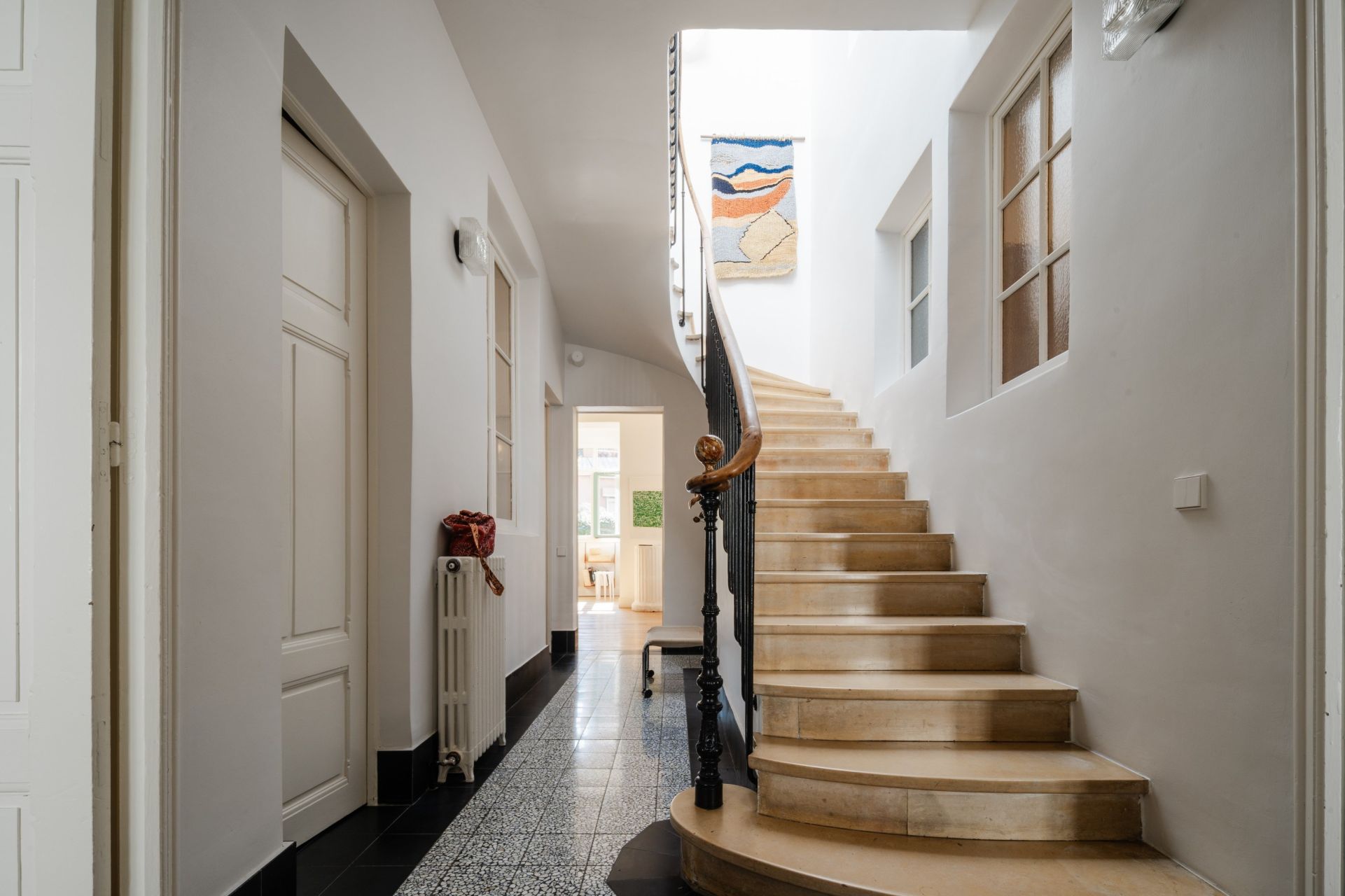 luxury house 7 Rooms for sale on PERPIGNAN (66000)