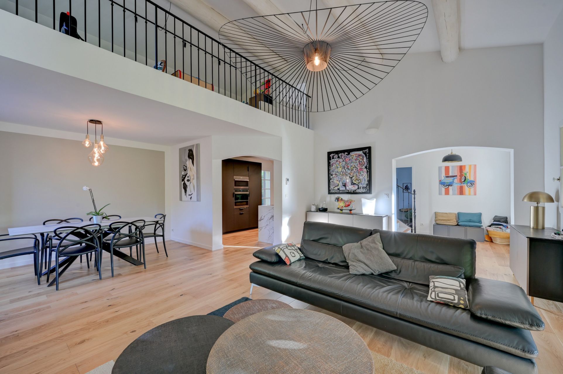 luxury house 4 Rooms for sale on AIX EN PROVENCE (13100)