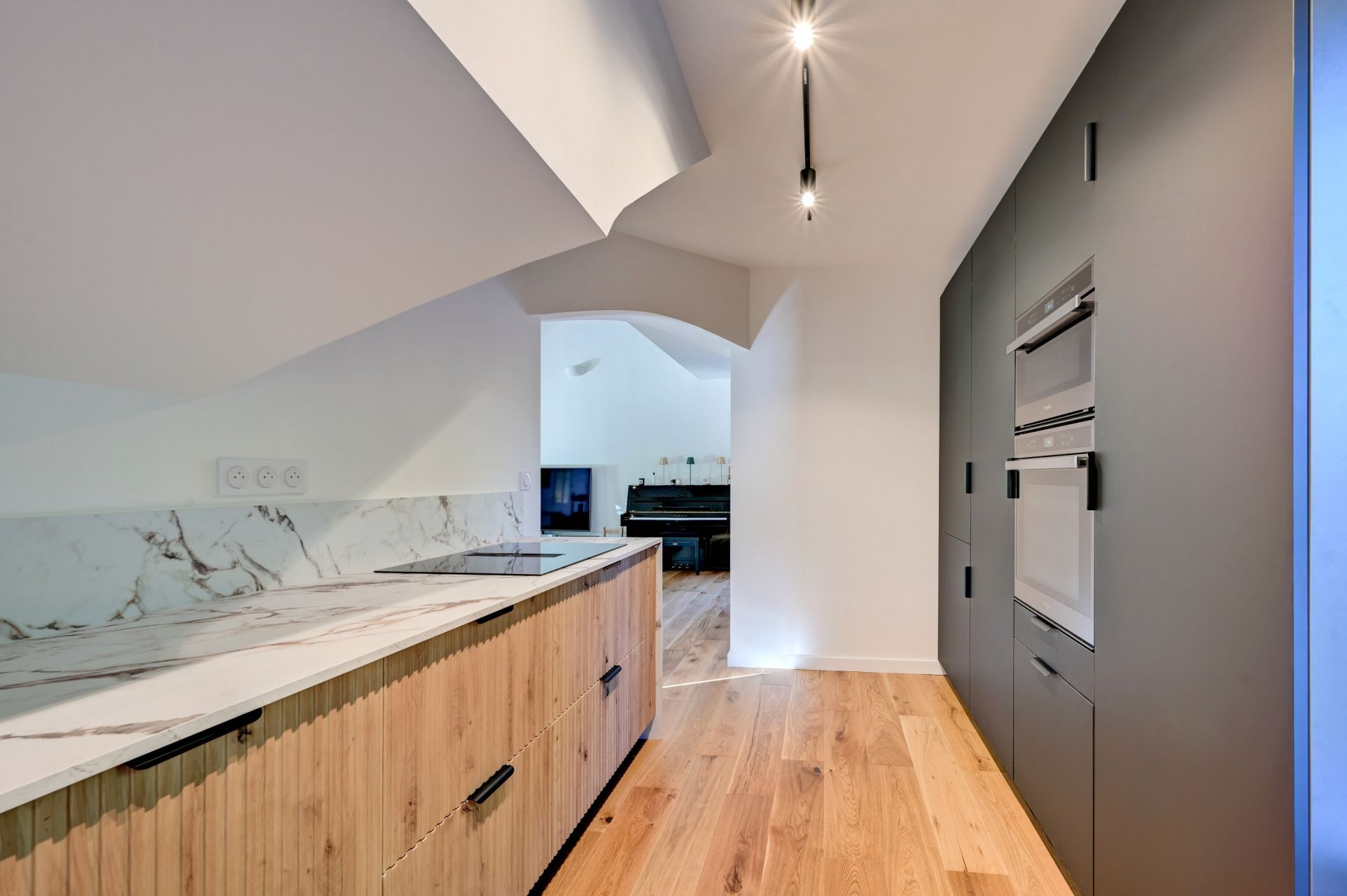 luxury house 4 Rooms for sale on AIX EN PROVENCE (13100)