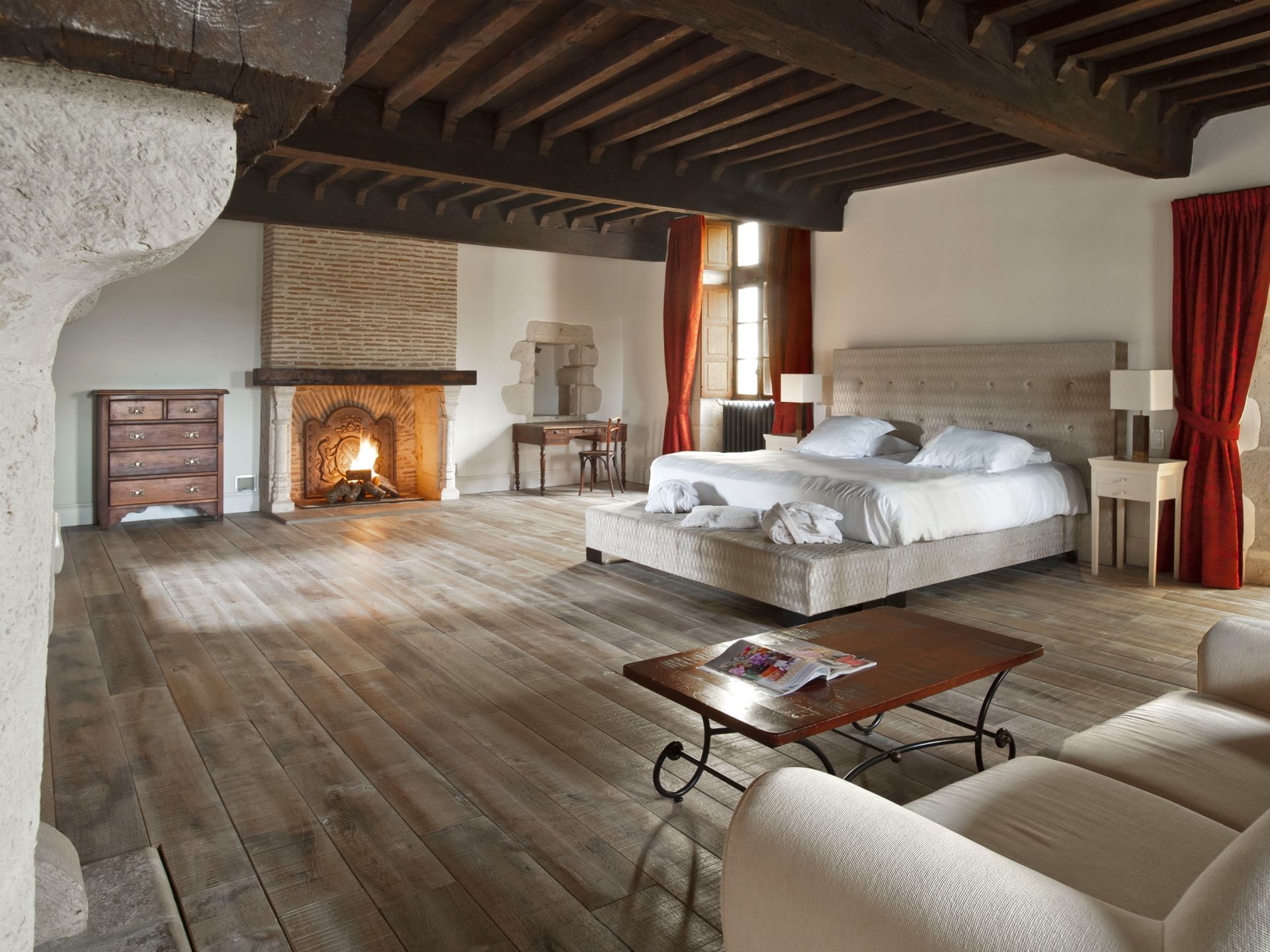 château 12 Pièces en vente sur ST CAPRAIS DE LERM (47270)