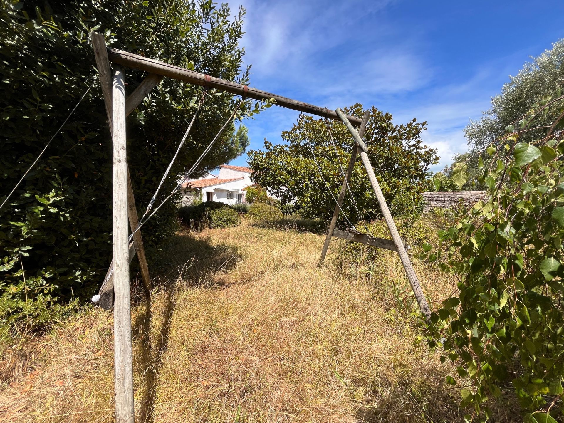 luxury house 6 Rooms for sale on LE BOIS PLAGE EN RE (17580)