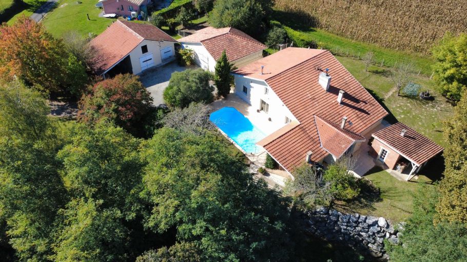 maison de luxe 6 Pièces en vente sur SORT EN CHALOSSE (40180)