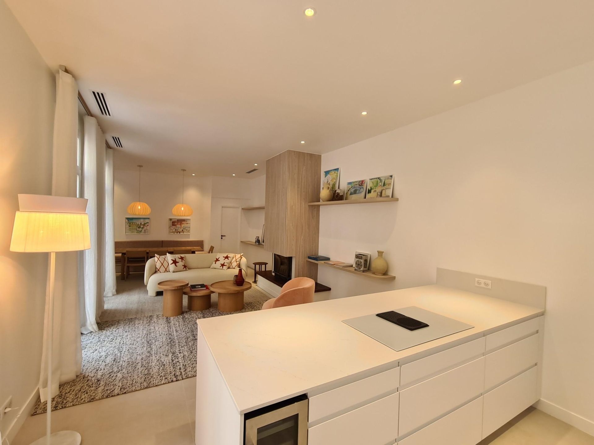 townhouse 6 Rooms for sale on CANNES (06400)