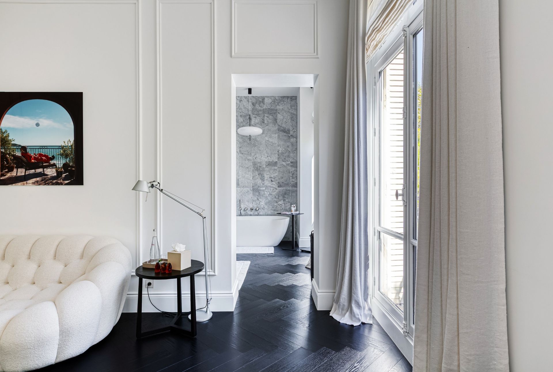 luxury apartment 7 Rooms for sale on PARIS (75016)
