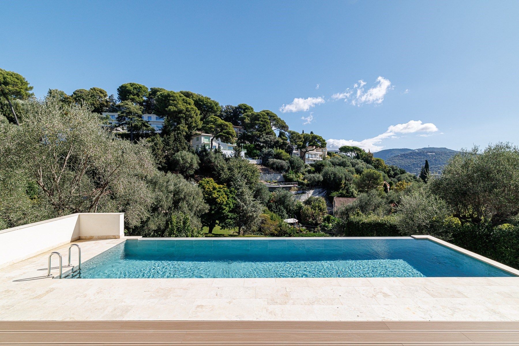 maison contemporaine 6 Pièces en vente sur NICE (06000)