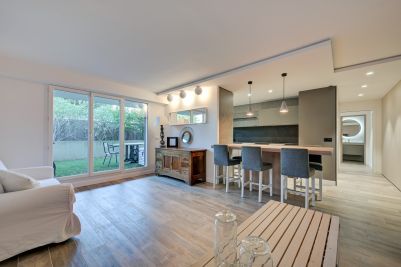 Location Appartement de luxe Marseille 9 3 Pièces 70 m²