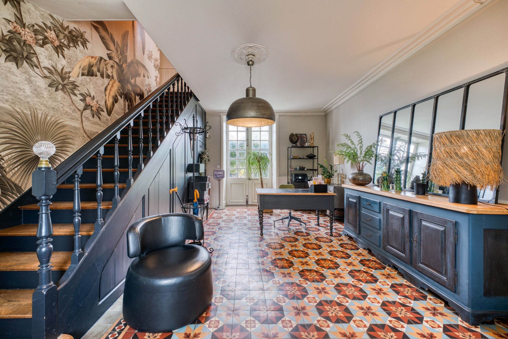 luxury property 17 Rooms for sale on AIGREFEUILLE D AUNIS (17290)