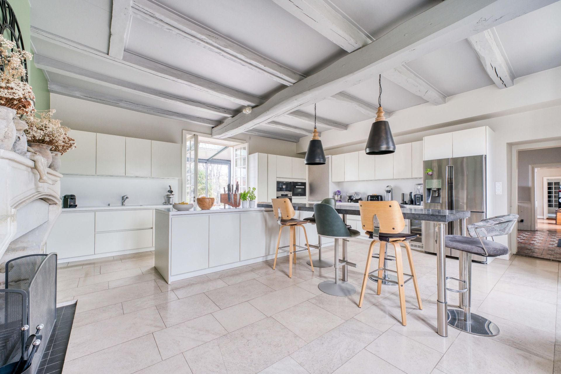 luxury property 17 Rooms for sale on AIGREFEUILLE D AUNIS (17290)