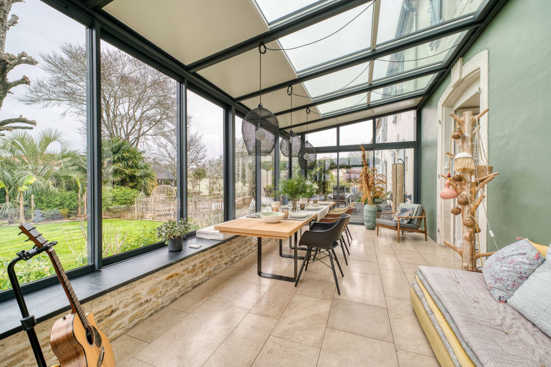 luxury property 17 Rooms for sale on AIGREFEUILLE D AUNIS (17290)