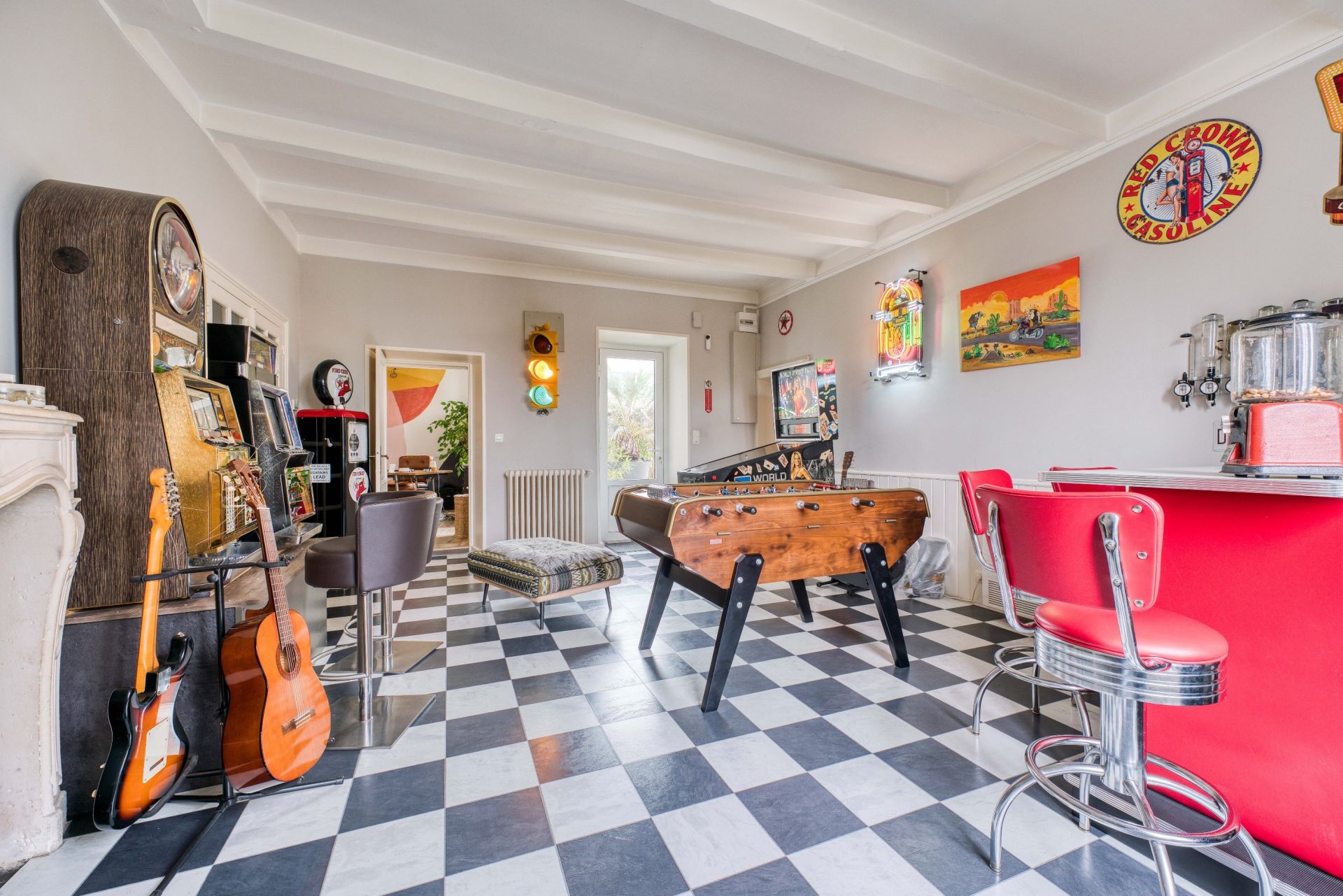 luxury property 17 Rooms for sale on AIGREFEUILLE D AUNIS (17290)