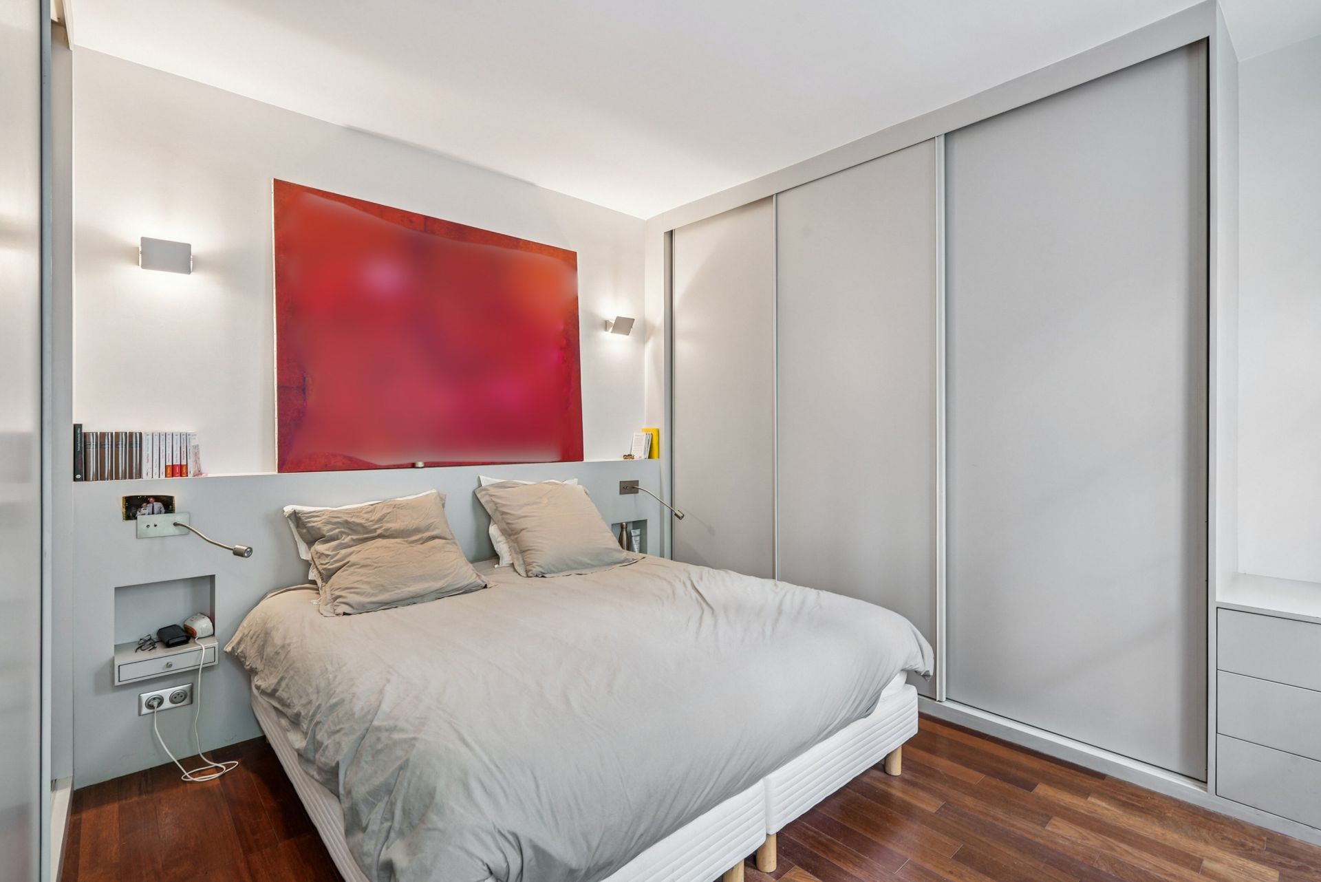 luxury apartment 5 Rooms for sale on PARIS (75011)