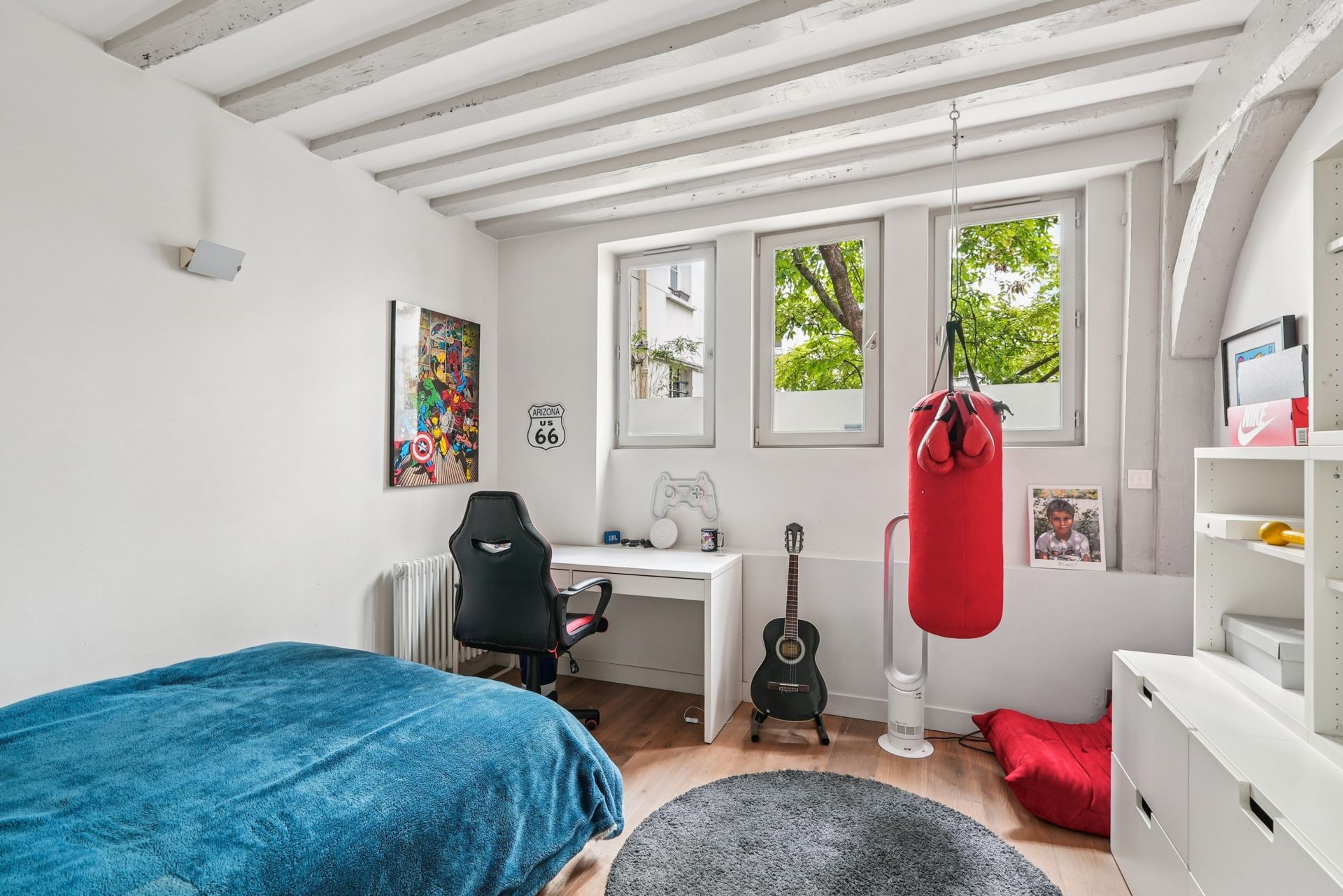 luxury apartment 5 Rooms for sale on PARIS (75011)