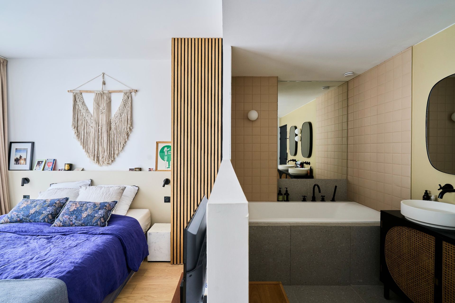 luxury house 5 Rooms for sale on LAMBERSART (59130)