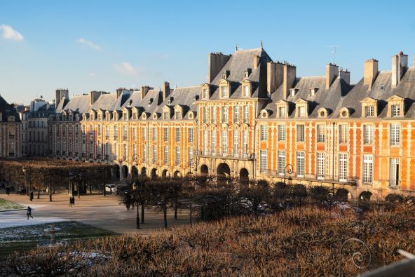 Sale Luxury apartment Paris 4 4 Rooms 126 m²