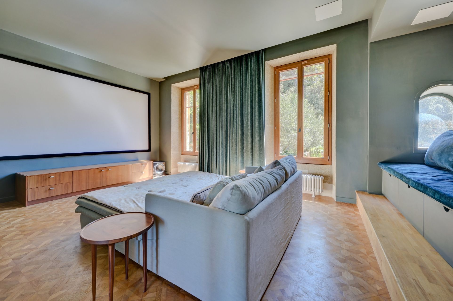 luxury house 20 Rooms for sale on AIX EN PROVENCE (13100)