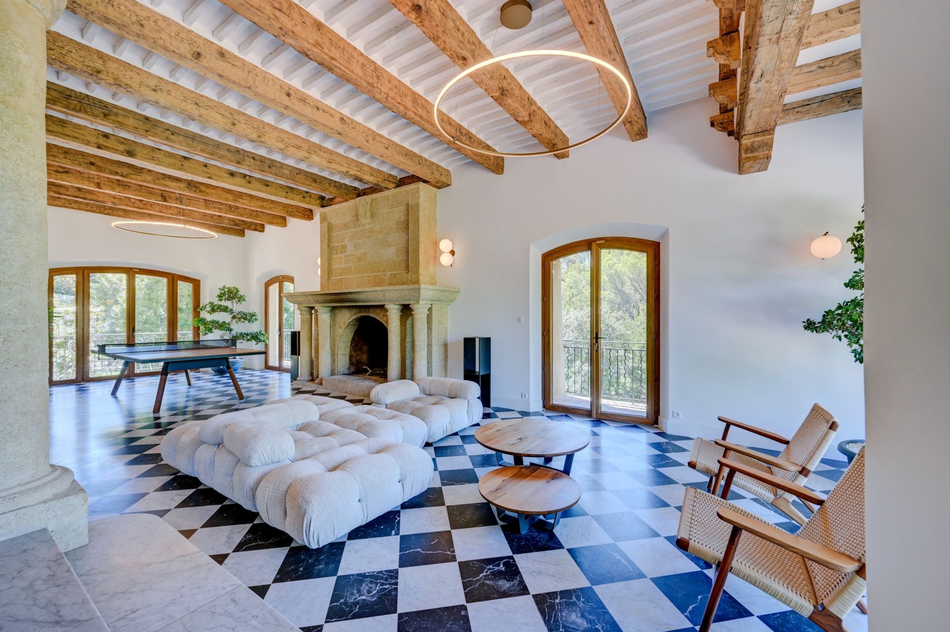 luxury house 20 Rooms for sale on AIX EN PROVENCE (13100)