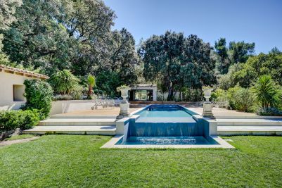 Sale Luxury house Aix-en-Provence 20&nbsp;Rooms 650&nbsp;m²