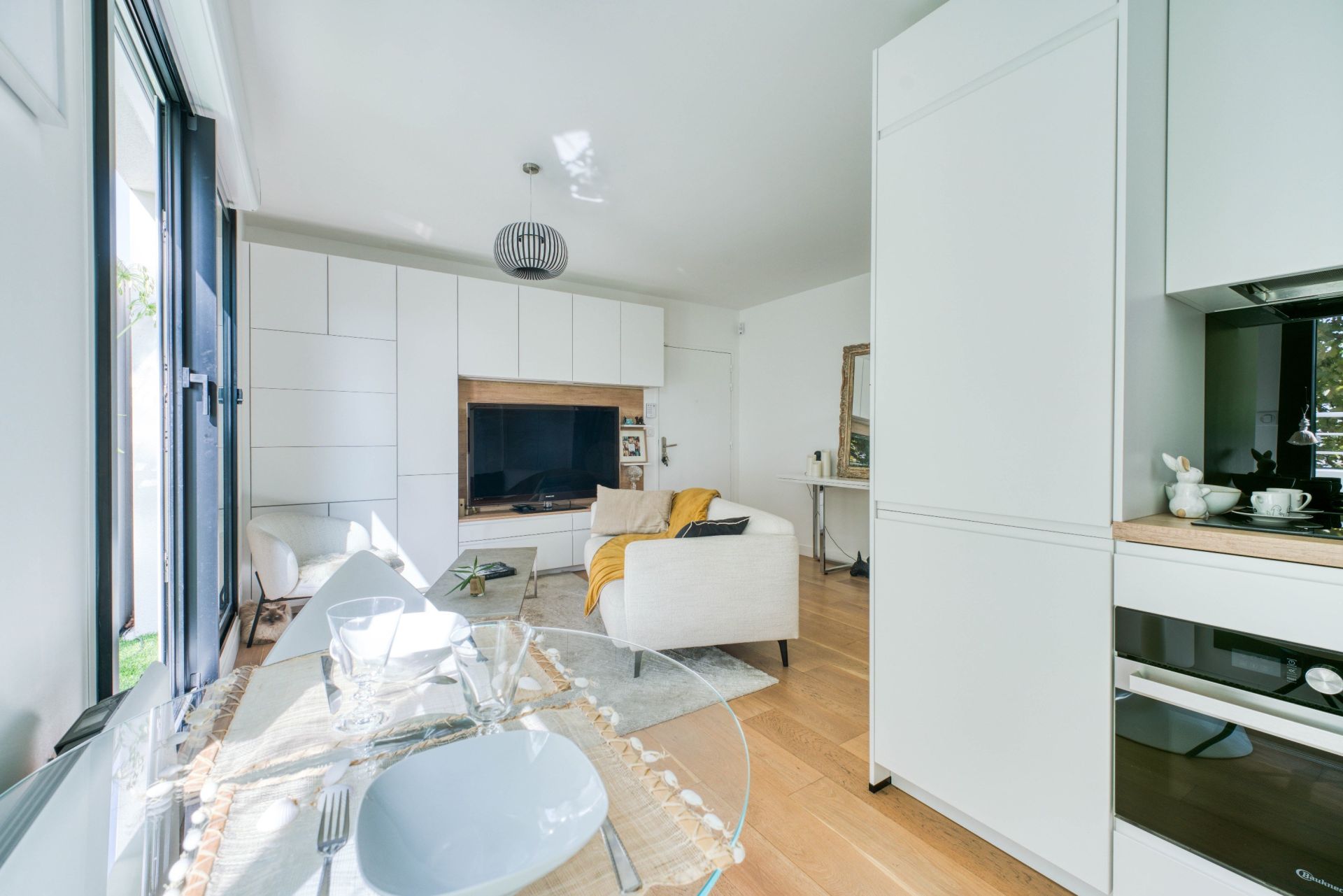 luxury apartment 3 Rooms for sale on LA ROCHELLE (17000)