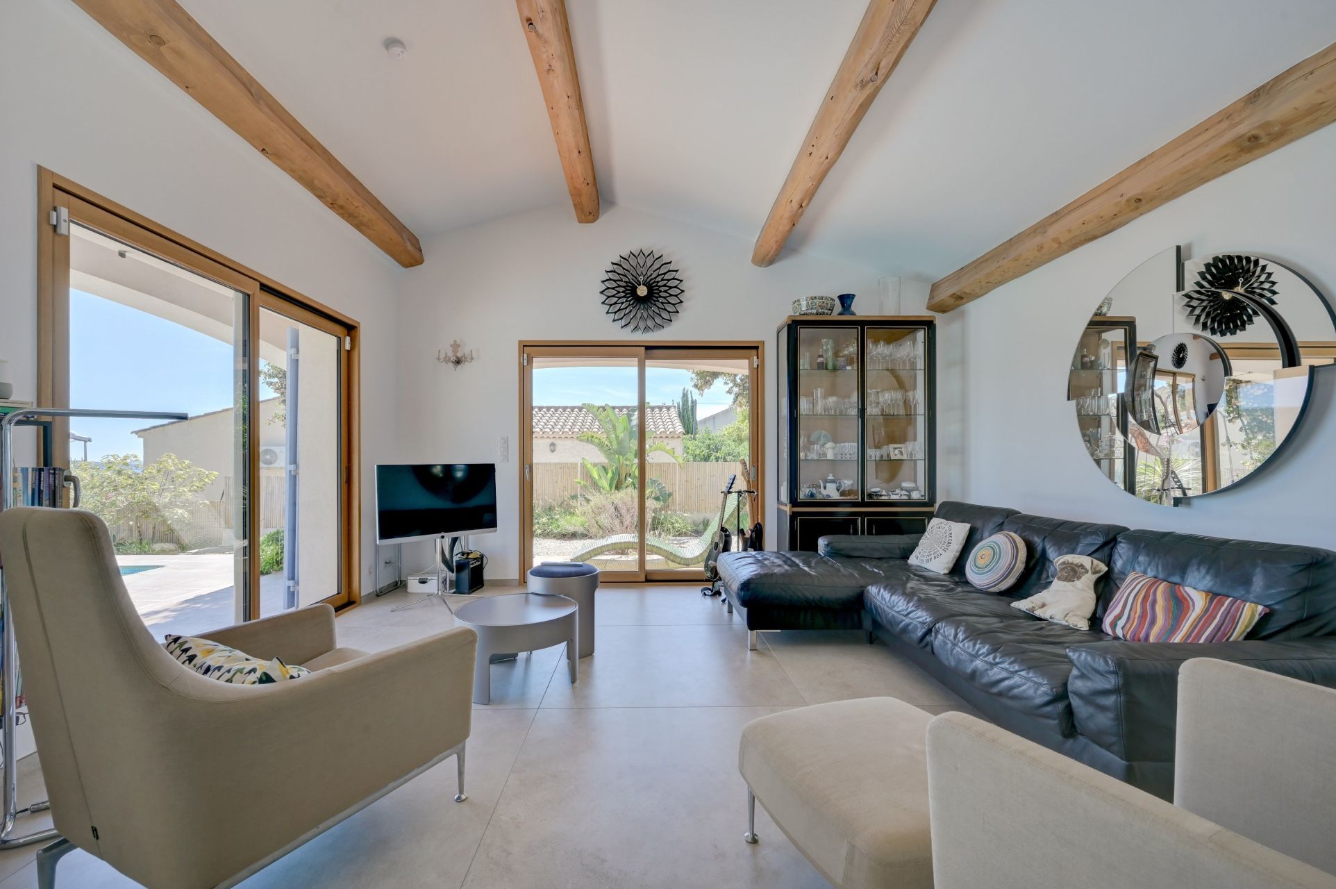 luxury house 5 Rooms for sale on LA CIOTAT (13600)