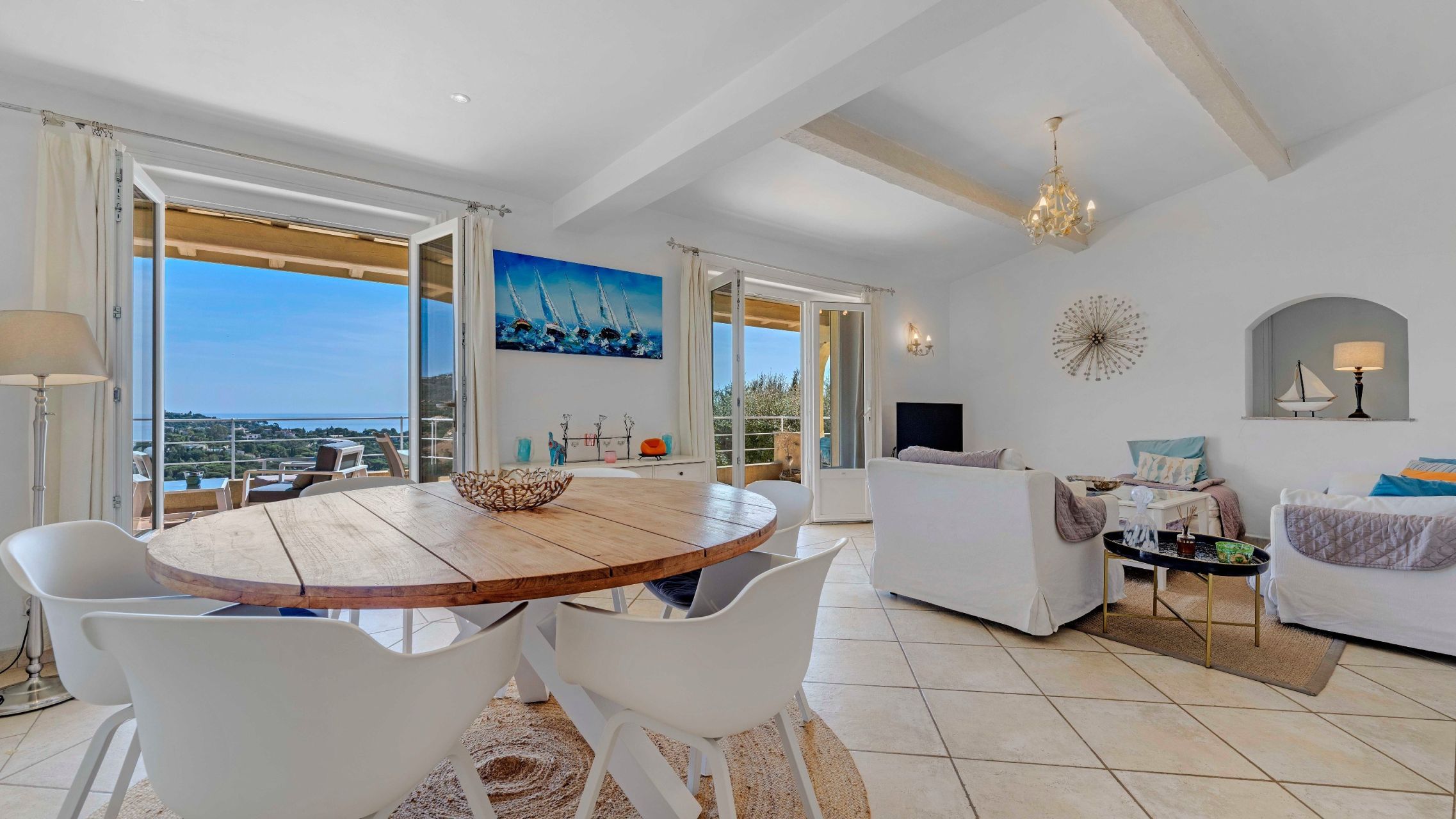 villa de luxe 7 Pièces en vente sur LES ISSAMBRES (83380)