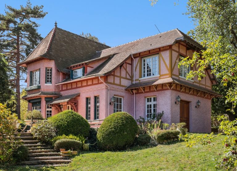 maison de luxe 10 Pièces en vente sur LA CELLE ST CLOUD (78170)