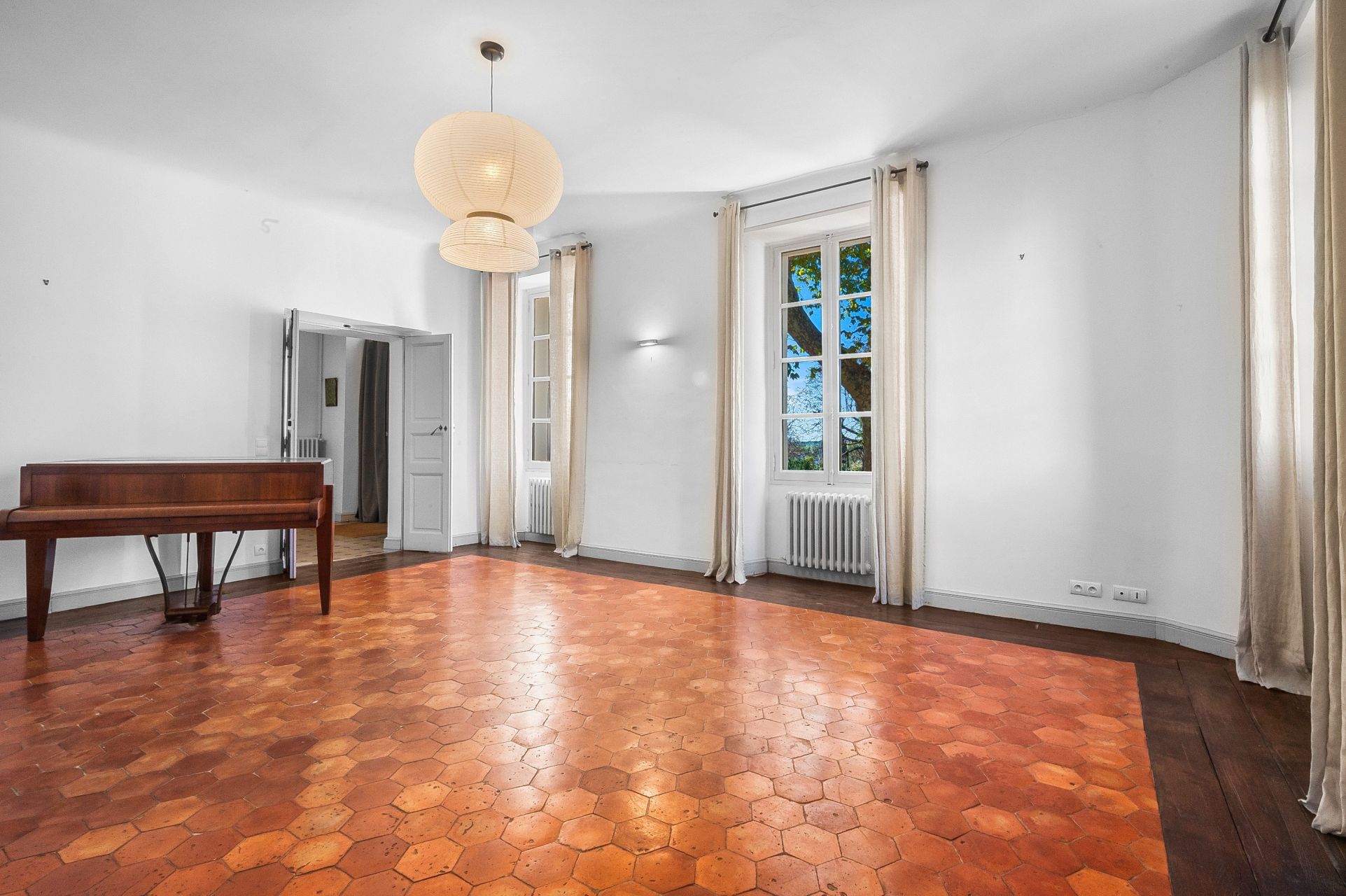 bastide 14 Rooms for sale on AUPS (83630)