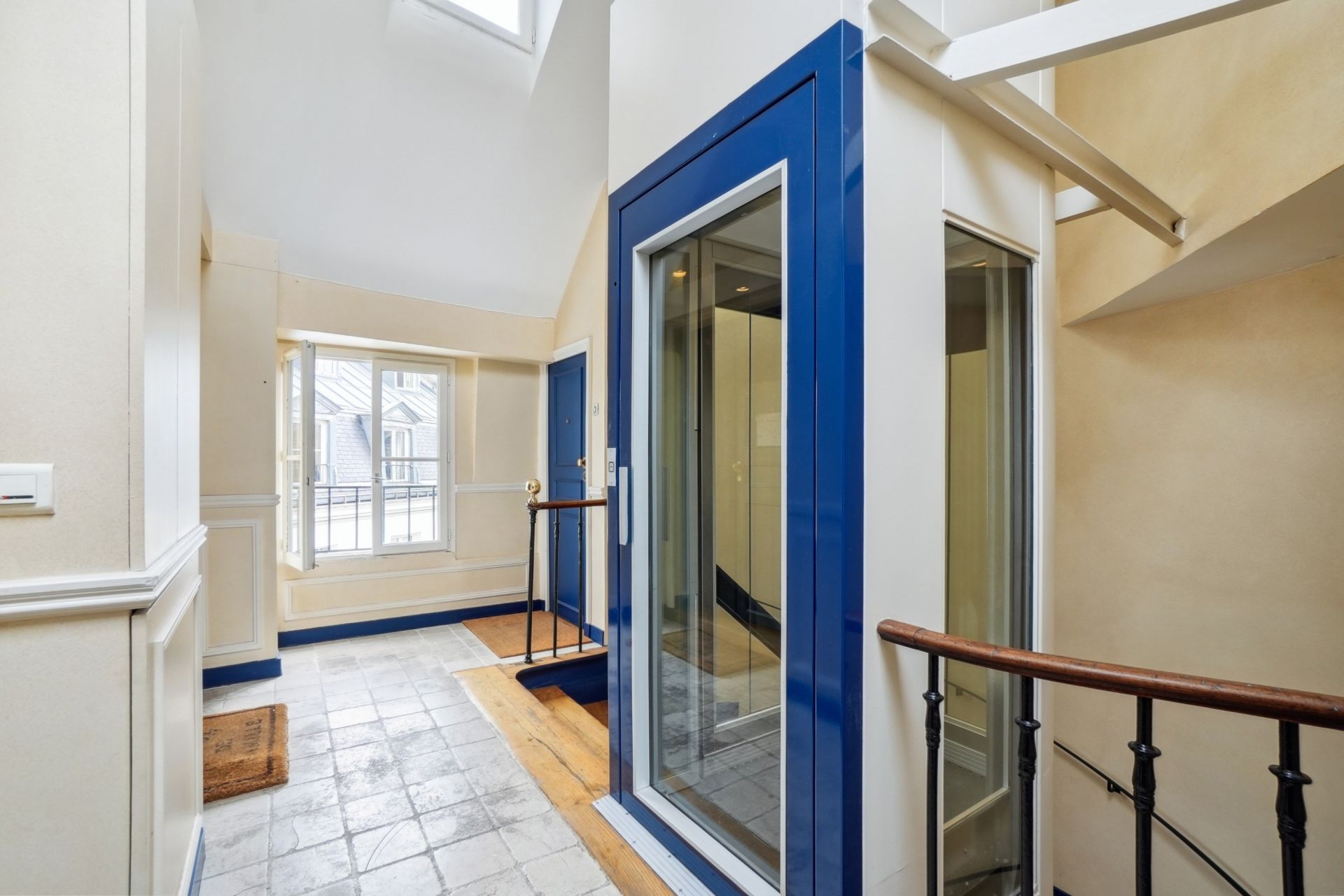 luxury apartment 4 Rooms for sale on PARIS (75006)