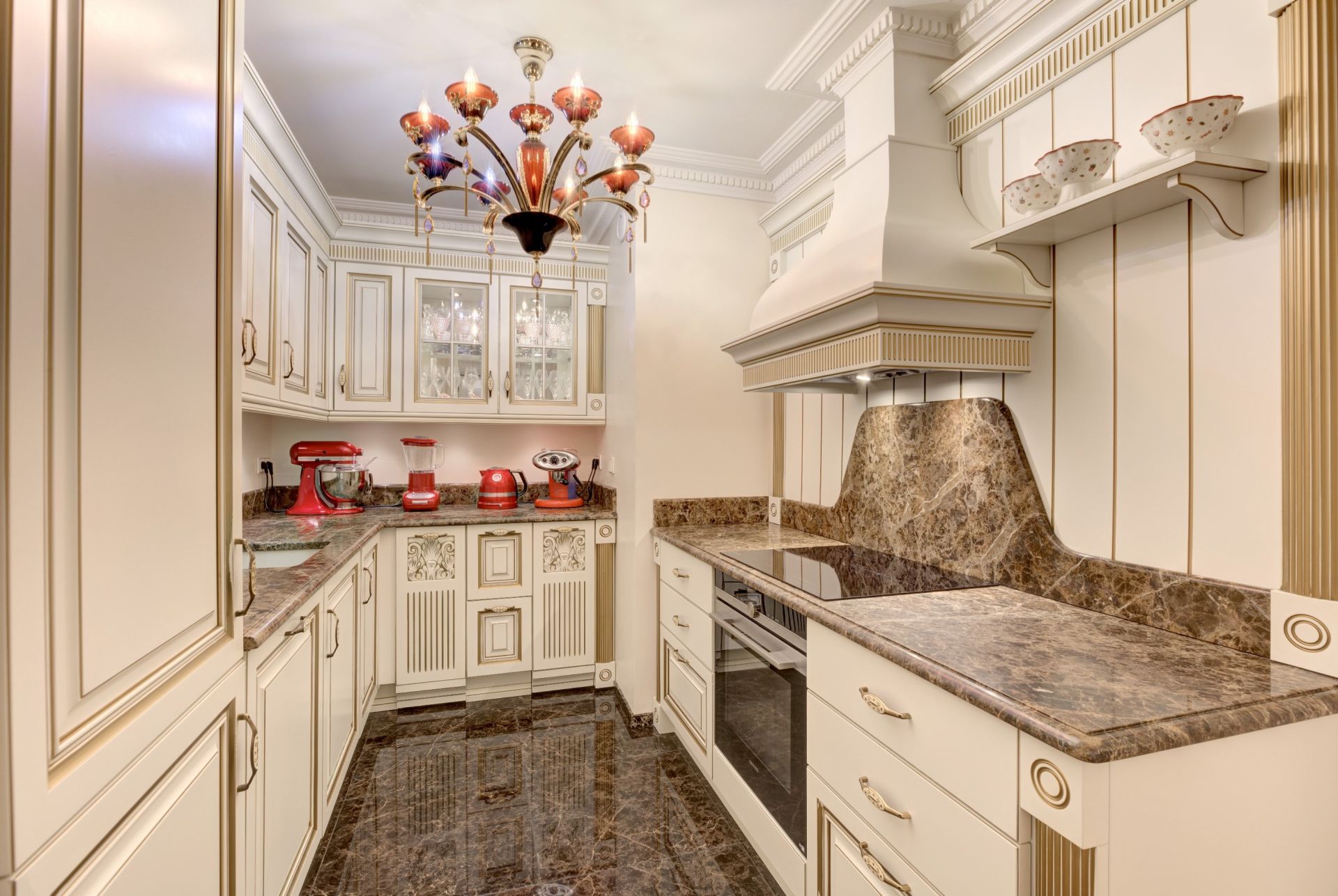 luxury apartment 4 Rooms for sale on CANNES (06400)