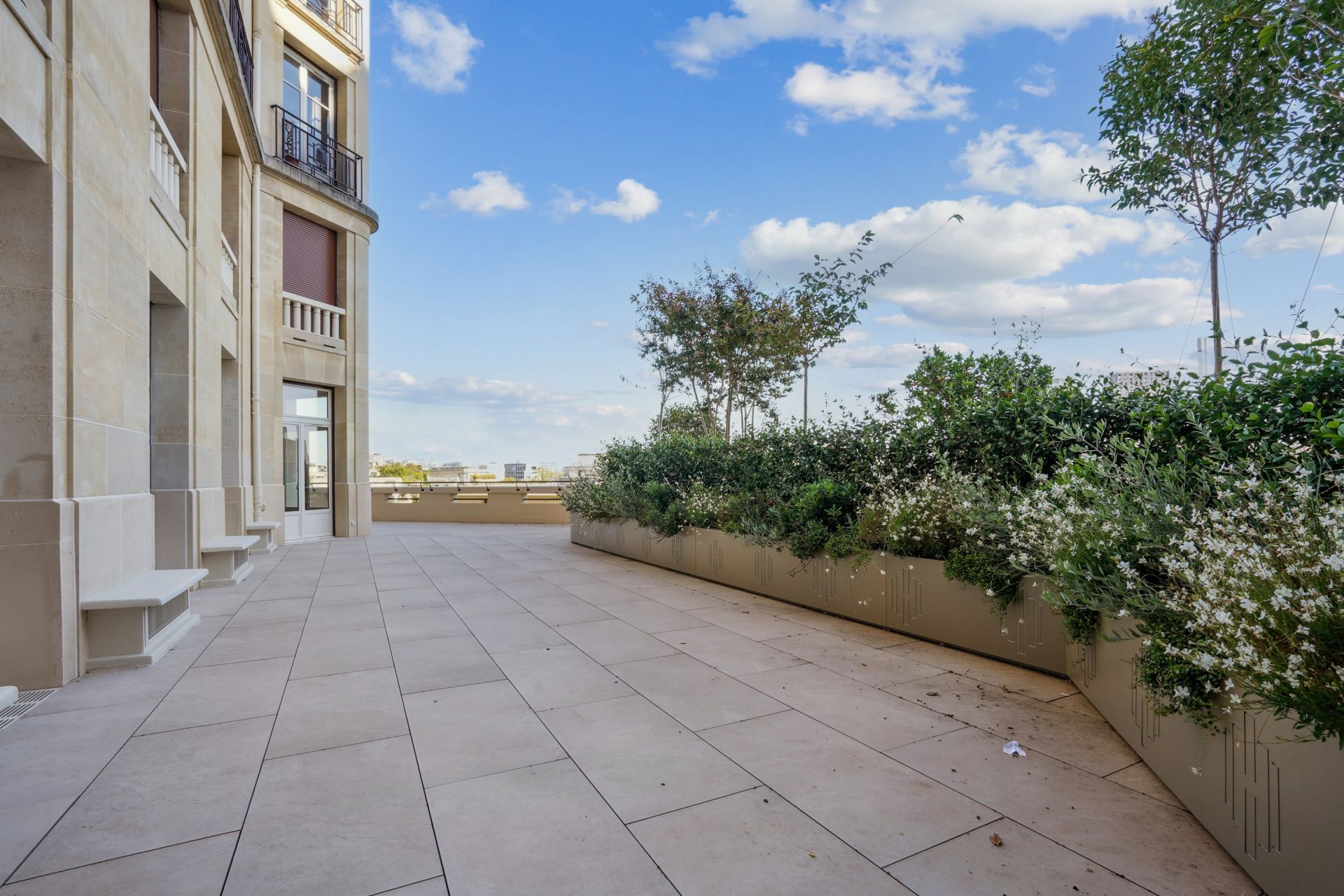 luxury apartment 4 Rooms for sale on PARIS (75016)