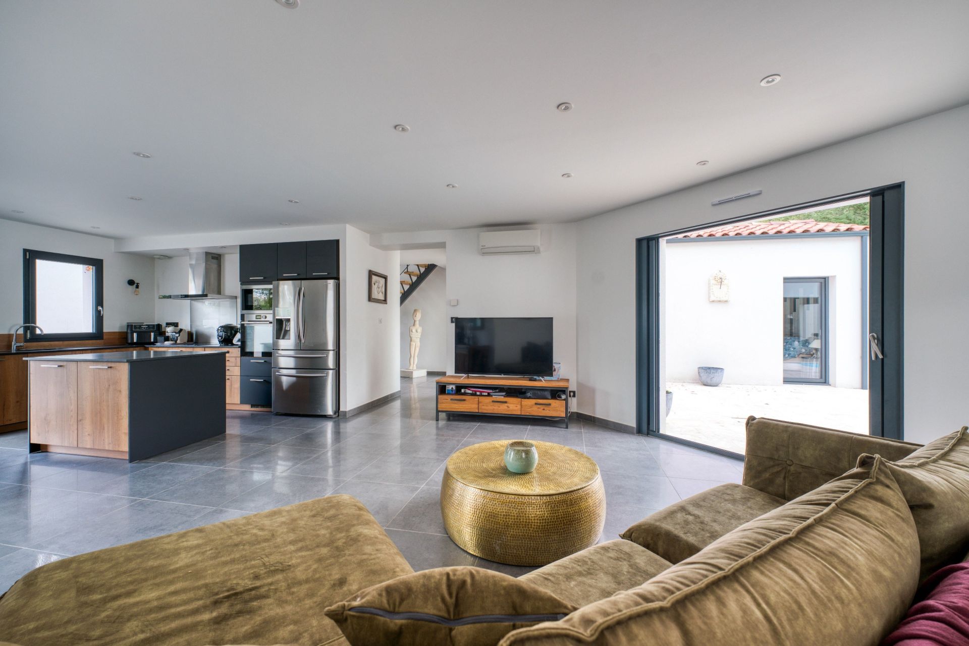 maison de luxe 6 Pièces en vente sur BREUIL MAGNE (17870)