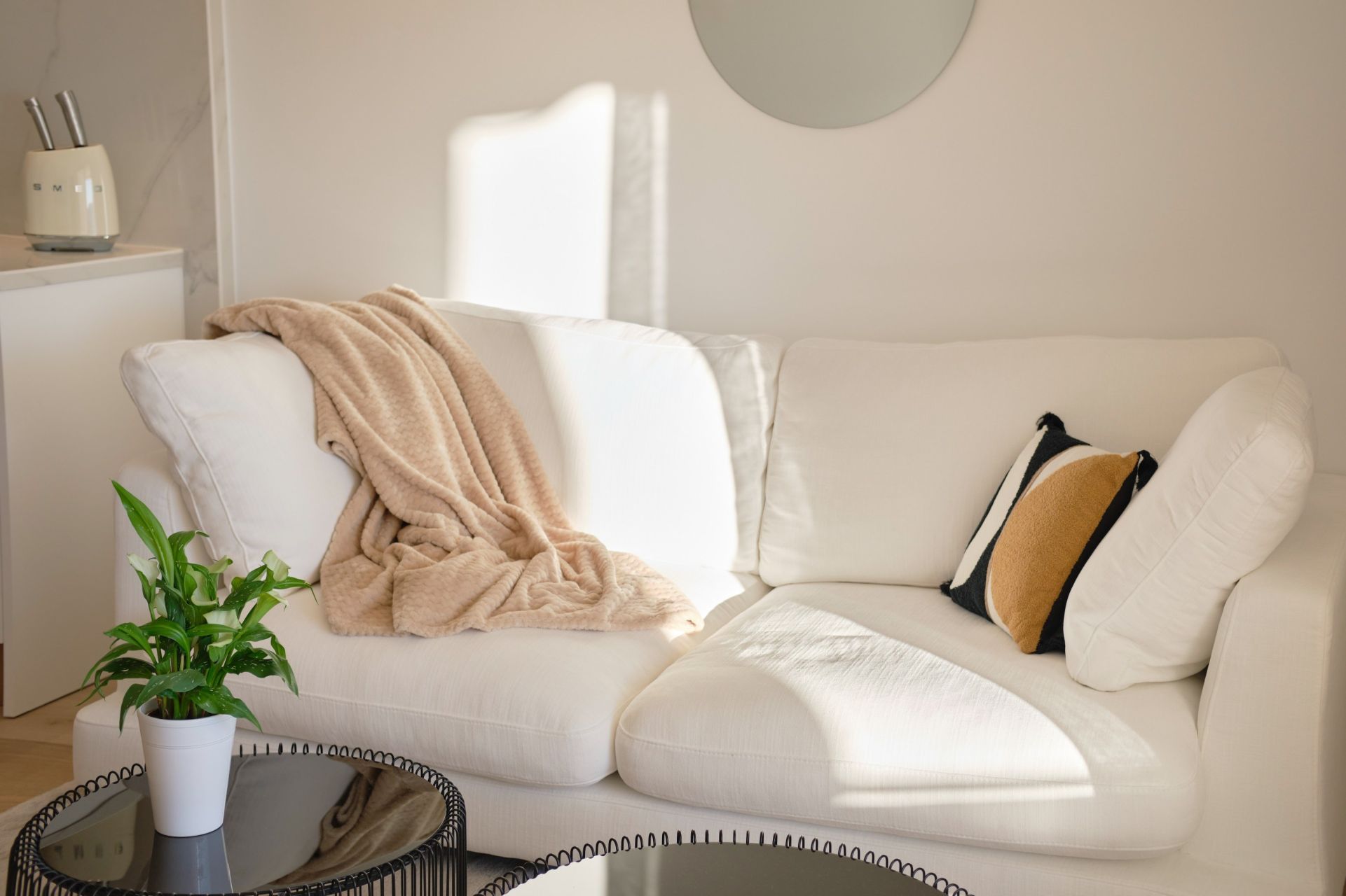 luxury apartment 2 Rooms for sale on CANNES (06400)