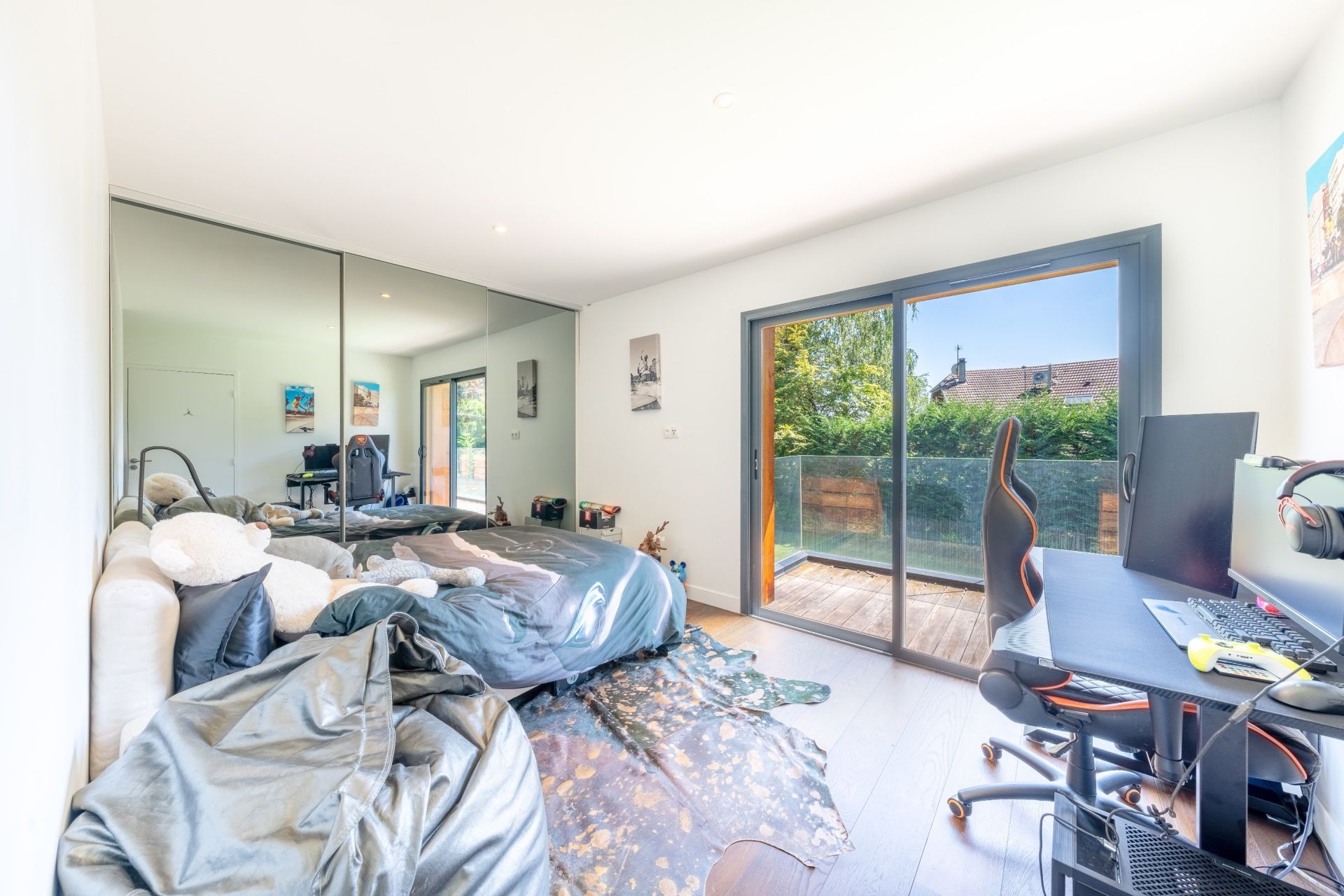 luxury house 7 Rooms for sale on DIVONNE LES BAINS (01220)