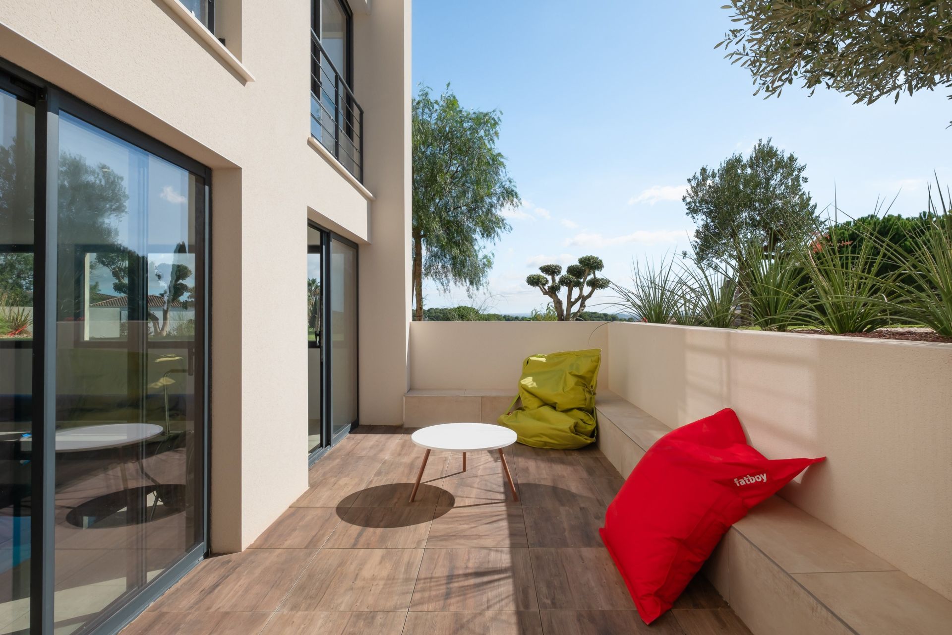luxury house 5 Rooms for sale on BEZIERS (34500)