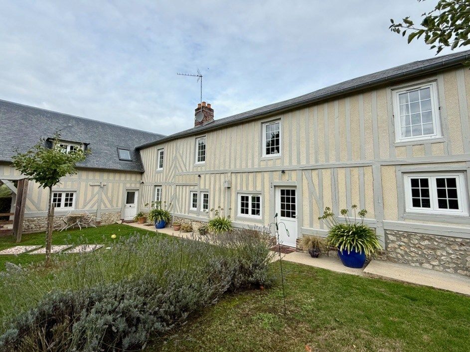 maison normande 8 Pièces en vente sur PONT L EVEQUE (14130)