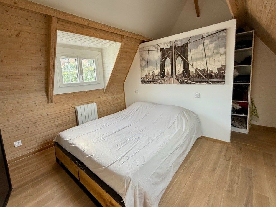 Norman house 8 Rooms for sale on PONT L EVEQUE (14130)