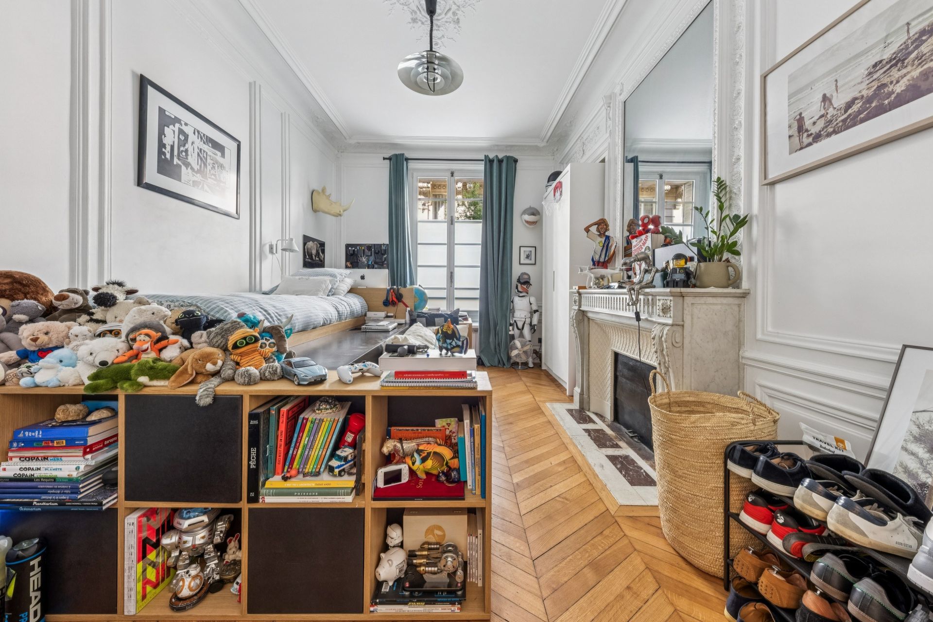 luxury apartment 5 Rooms for sale on PARIS (75008)
