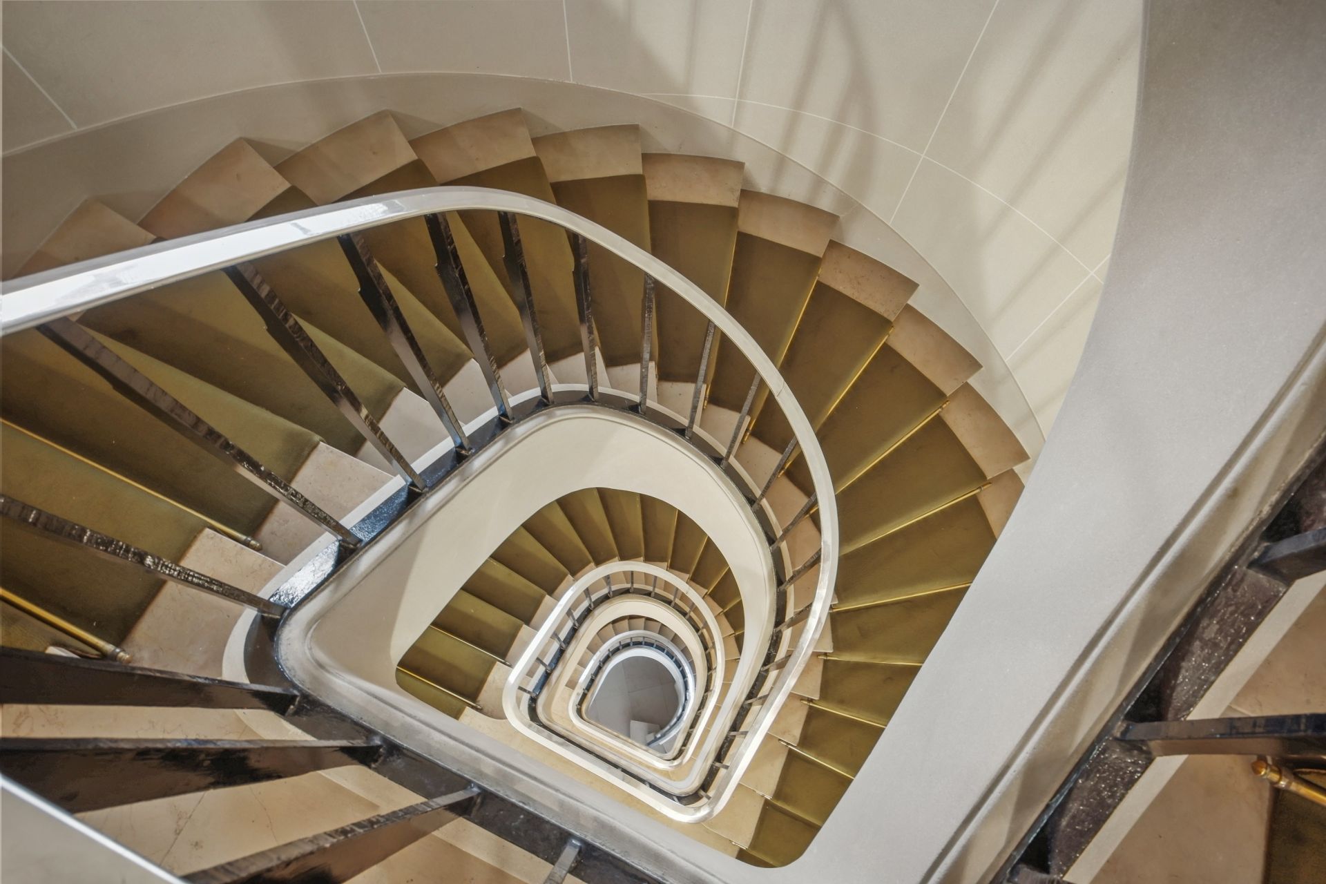 luxury apartment 4 Rooms for sale on PARIS (75016)