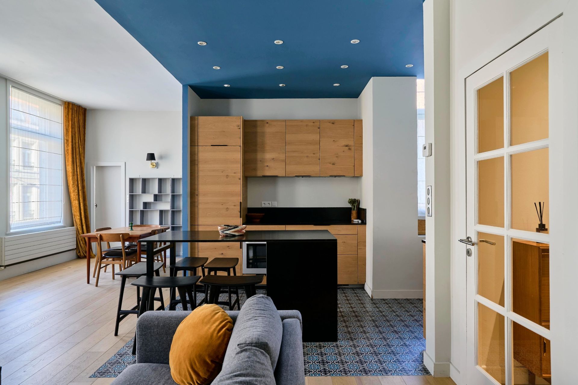 luxury apartment 5 Rooms for sale on LILLE (59000)