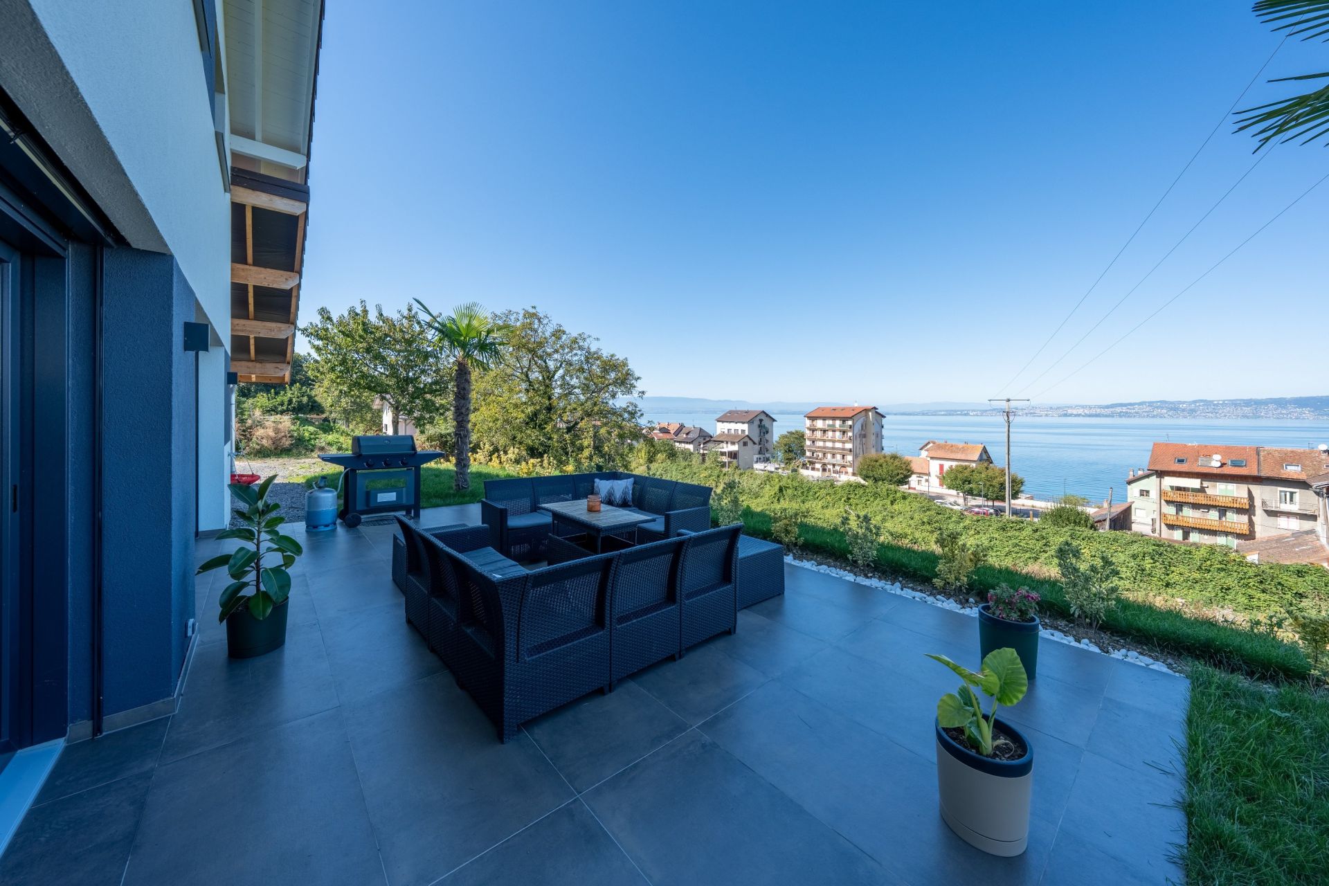 luxury house 6 Rooms for sale on LUGRIN (74500)