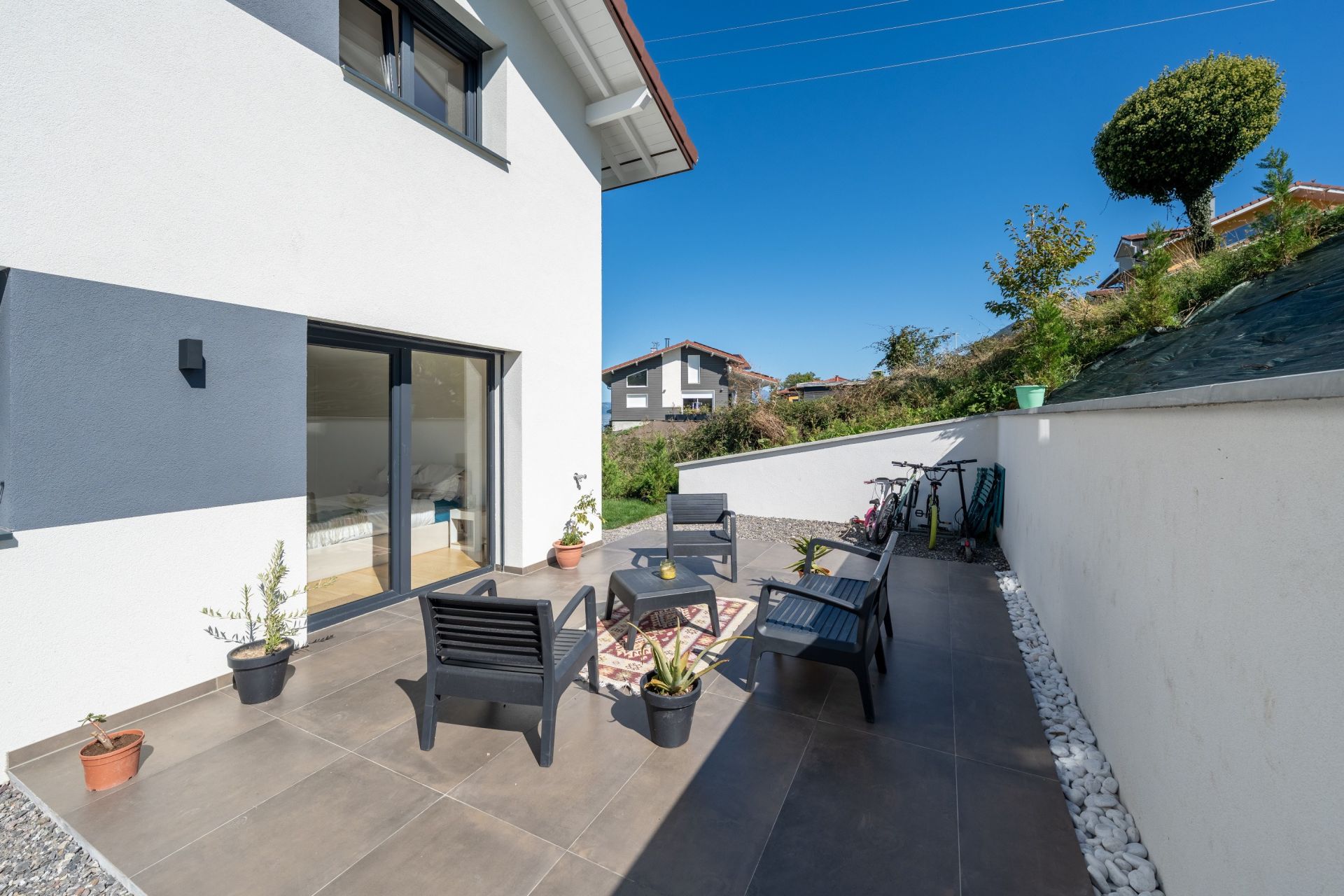 luxury house 6 Rooms for sale on LUGRIN (74500)