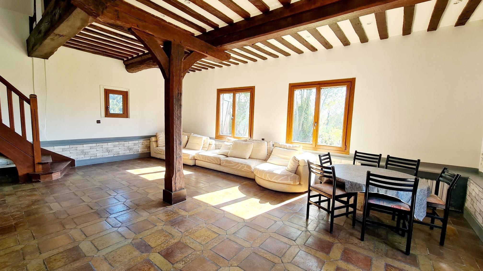 luxury house 6 Rooms for sale on PONT L EVEQUE (14130)