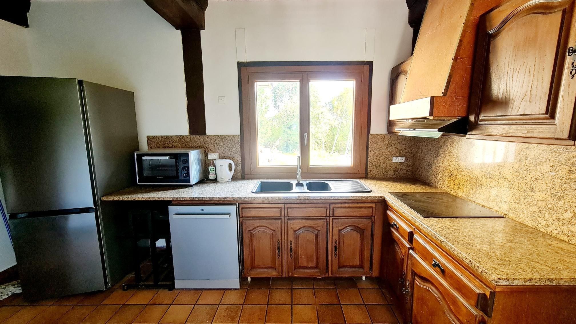 luxury house 6 Rooms for sale on PONT L EVEQUE (14130)