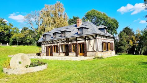 Sale Luxury house Pont-l'Évêque 6 Rooms 132 m²