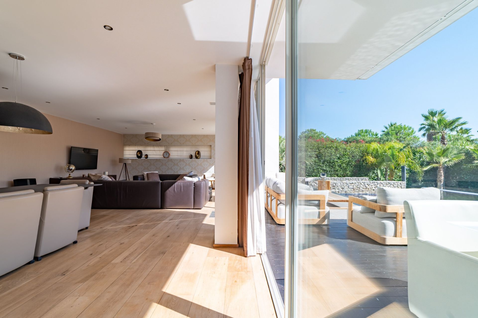 luxury house 7 Rooms for sale on SETE (34200)