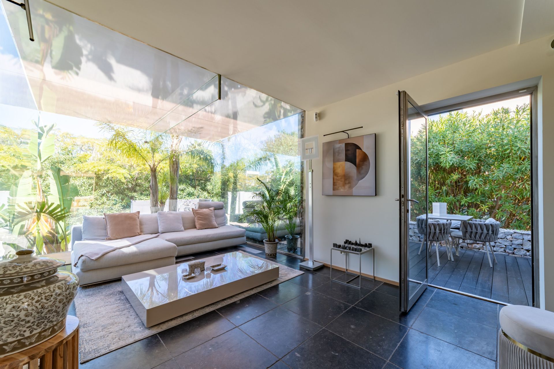 luxury house 7 Rooms for sale on SETE (34200)