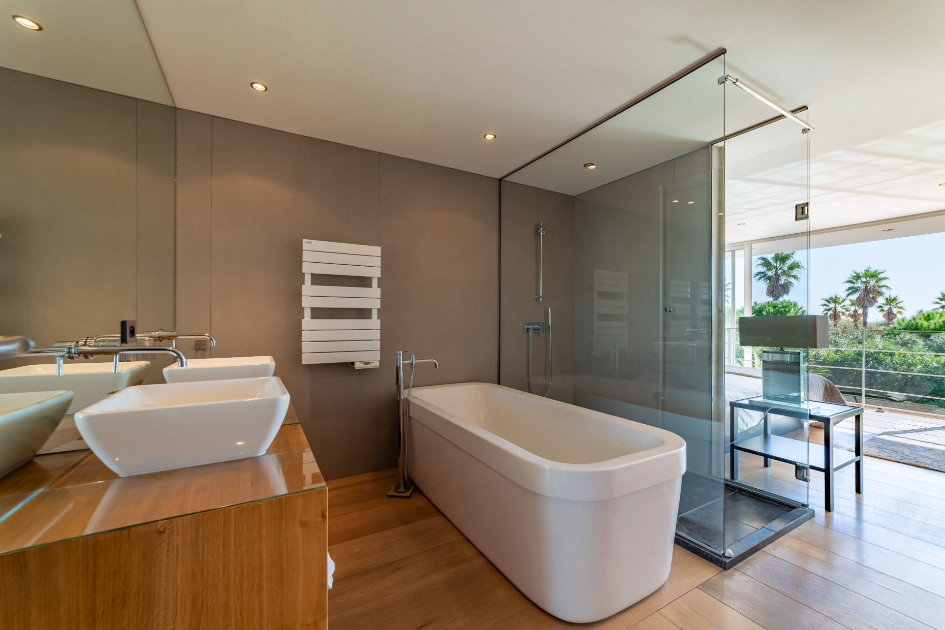 luxury house 7 Rooms for sale on SETE (34200)